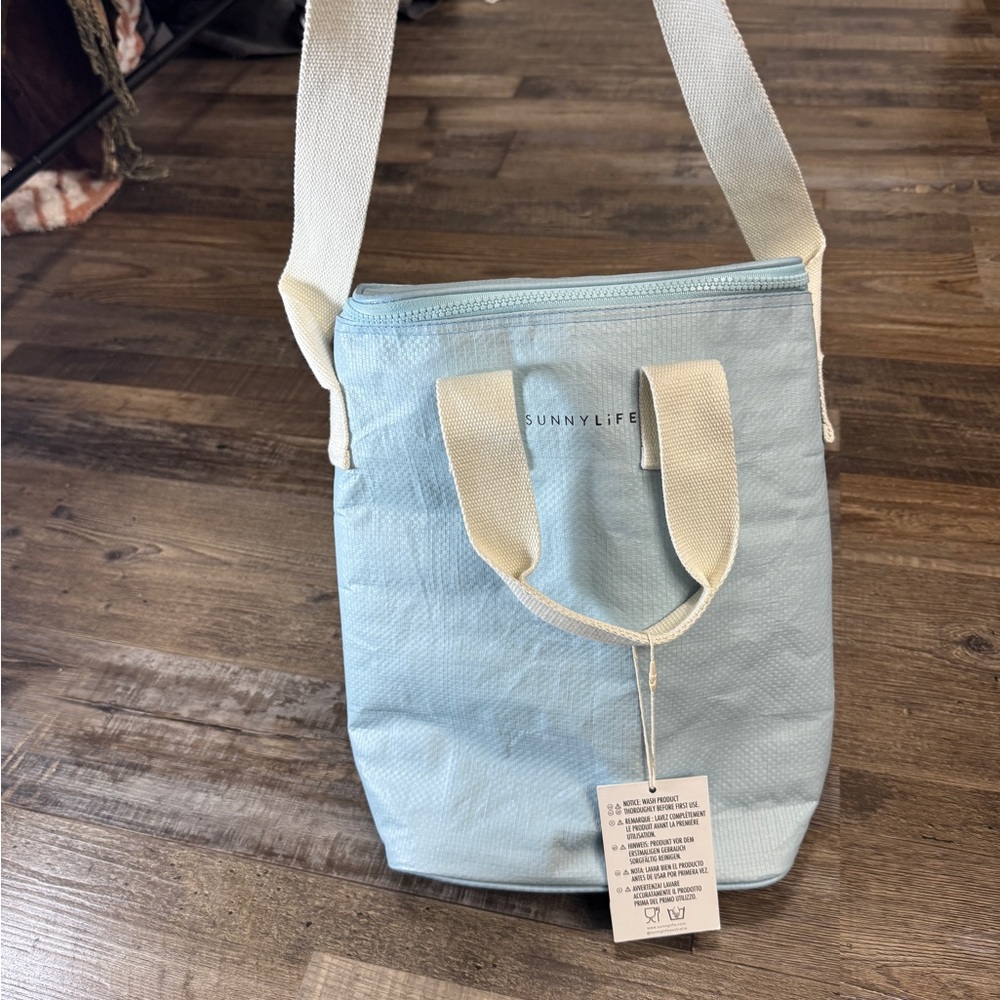 Sunnylife Light Blue Insulated Cooler Bag NWT Crossbody Lunch Tote Beach - Picture 4 of 12